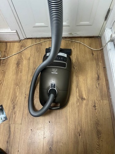 Miele cat dog 300 2200w - cat&dog, s8