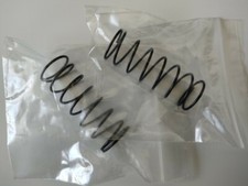 2 x QUALCAST Strimmer SPRINGS GT23 GGT2501 GGT250A1 GGT250 GT2518
