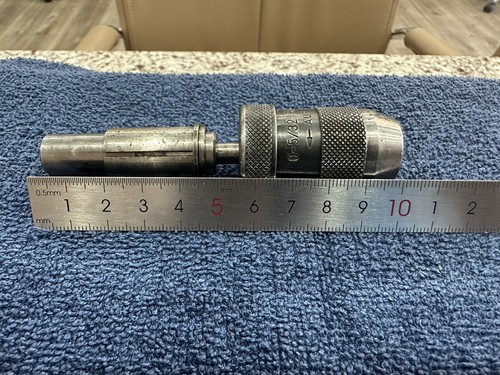 Rohm keyless chuck with hand - with,