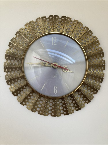Vintage 1970s retro smiths - vintage,