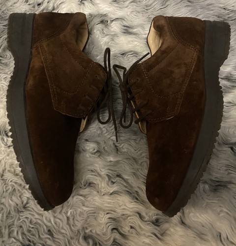 Jones the bootmaker brown - jones,