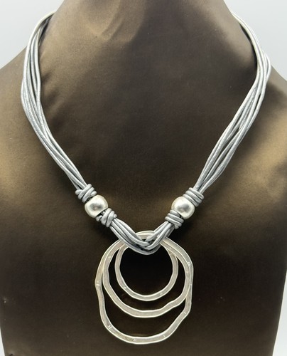 Costume jewellery necklace - jewellery,