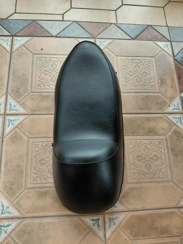 Triumph thruxton racing seat - thruxton,