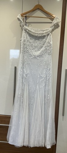 Beautiful wedding dress - beautiful,