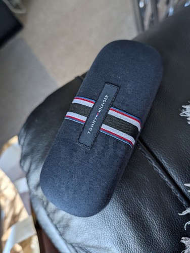 Tommy hilfiger sunglasses case - hilfiger,