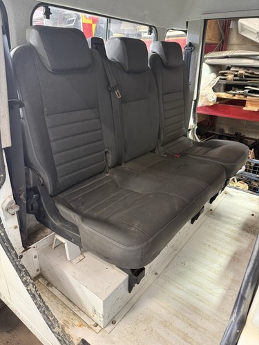 Land rover defender 130 - land,