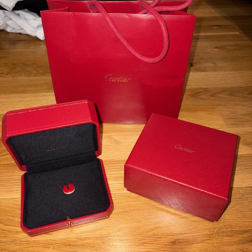 Cartier bracelet jewelry box - bracelet,
