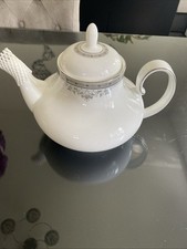 Royal doulton 1985 Bone China