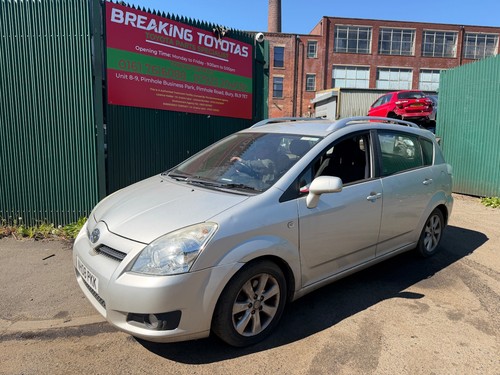 Toyota corolla verso - toyota, 2.2