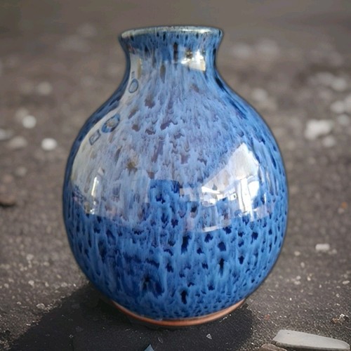 Handmade crown clifton vase - crown,