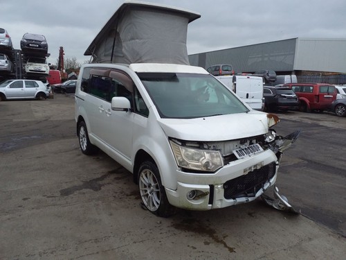 Mitsubishi delica w door - d5, cv