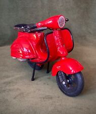 Vespa Metal Model Scooter Motorbike 1/18 Scale