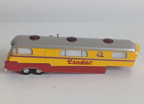 Pinder circus caravan - pinder,