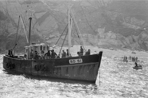 General scenes lundy island - on,