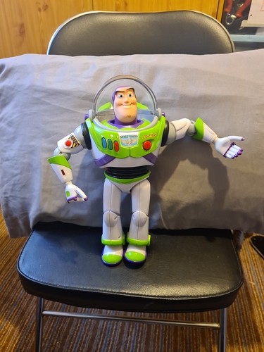 Buzz lightyear action figure - buzz,