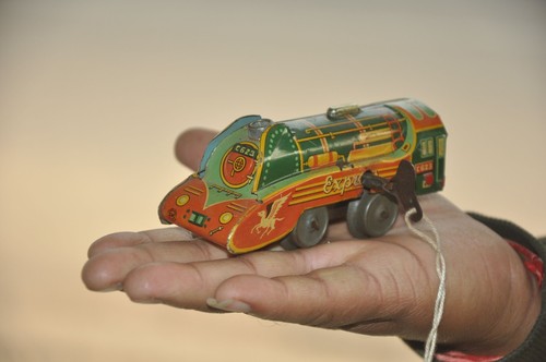 Vintage windup san - vintage, c
