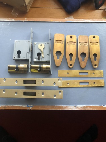 Banham mortice locks bs3621 - banham,