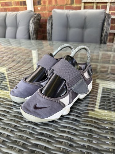 Grey nike air rifts size - grey,