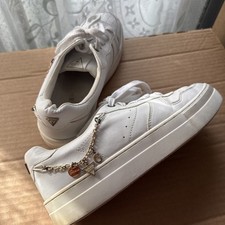 GUESS White Ladies Sneakers