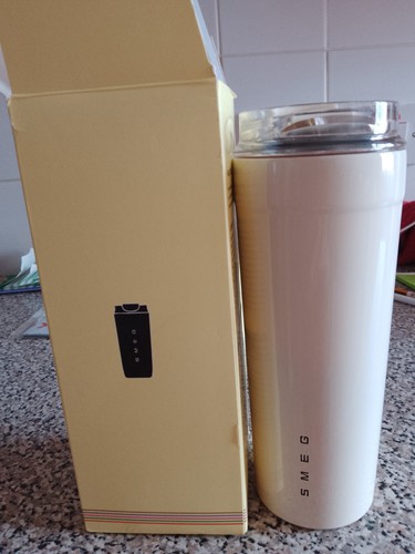 Smeg insulated travel coffee