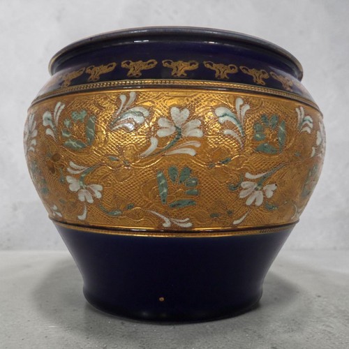 Antique royal doulton - royal,