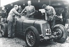 ERA AND RAYMOND MAYS IN PITS B/W PHOTOGRAPH