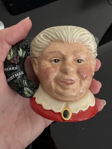Royal doulton mrs claus - doulton, toby