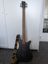 bass guitar black, hum buckers, good condition, Spector, performer 4 dlx