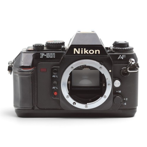 Nikon 501 body slr - af,