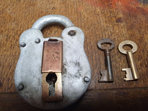 Antique secure lever padlock - antique,