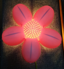 BNWoT IKEA SMILA BLOMMA Flower NIGHT LIGHT, WALL LAMP + Warm glow dimmable bulb