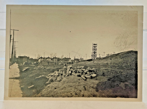 Vtg photo brick rubble - vtg, b&w