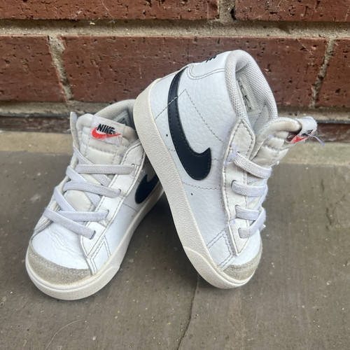 Nike blazer low white black - nike,