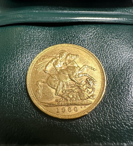 1900 full sovereign queen - full,
