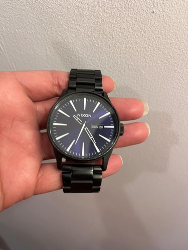 Nixon the sentry - nixon, quartz