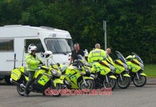 PHOTO  CAMPER VAN VERSUS