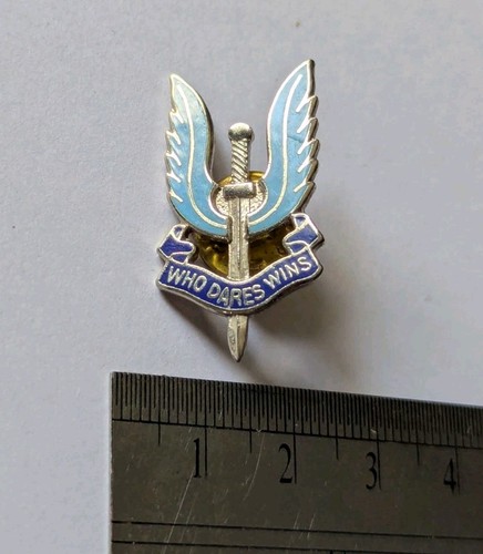 Sas who dares - dares, enamel