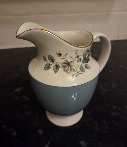Royal doulton rose elegans - doulton,