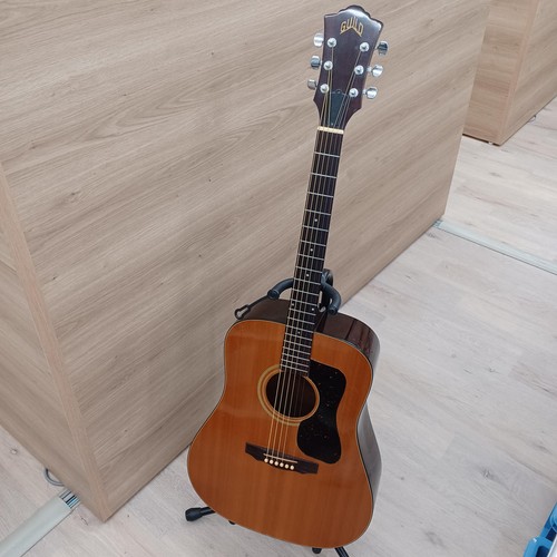 Guild acoustic guitar - d-25, nt