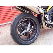 R&G Spindle Sliders Black - Triumph Daytona 650 2003 - 2005