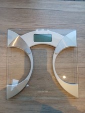 Salter Scales Ultra Slim Analyser Body Fat Bathroom Scales - Glass 9141 WH3R