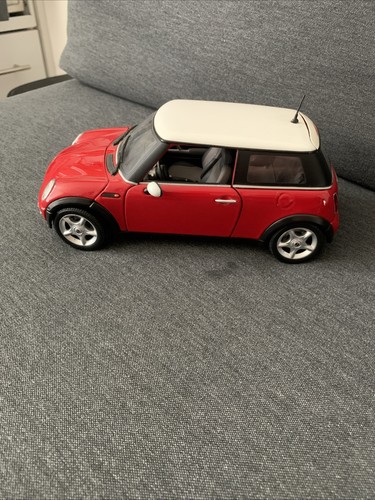 Red white mini cooper - red/white,
