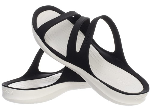 Crocs flip flops - for,
