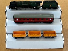 Hornby Dublo 6  x quality storage boxes for Loco's  Coaches and rolling stock