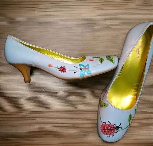 Leather emroidered shoes size - ,