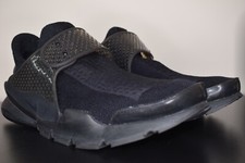 Nike Sock Dart Triple Black