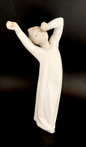 Beautiful lladro nao boy - ,