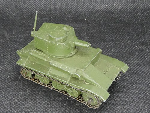Dinky toys 152a vickers army - toys,