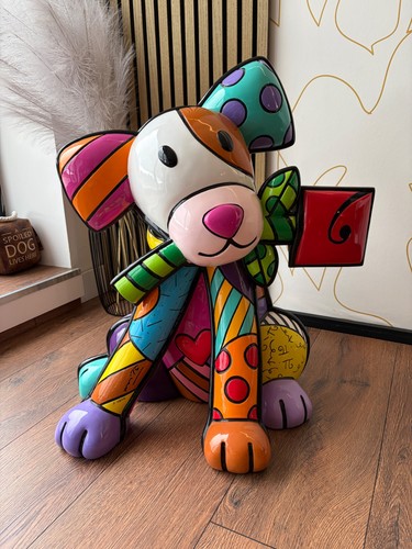 Romero britto resin dog - -,