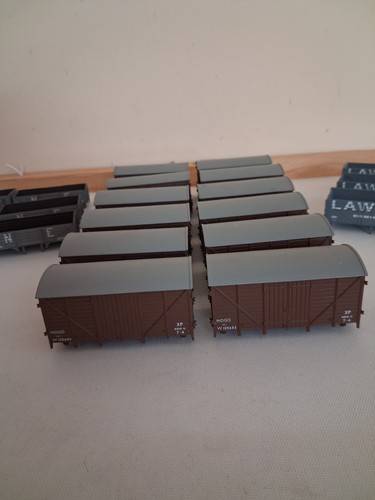 Dapol new train wagon parts - train,